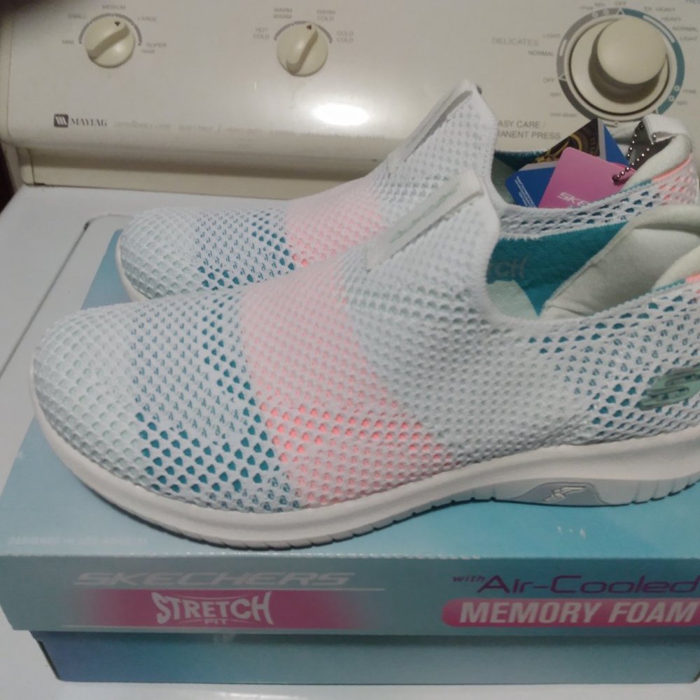 Sneakers - Picture 2 of 3